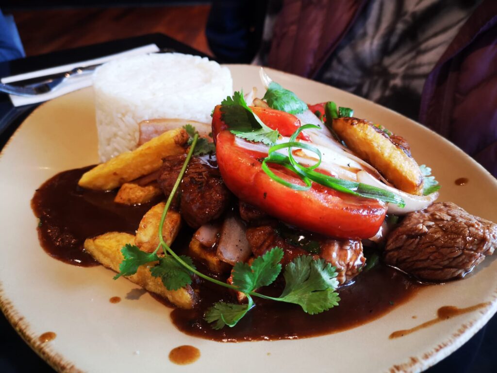 tipping tour guides peru Lomo Saltado Peruvian food
