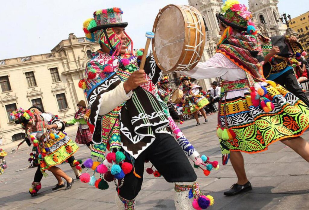 Carnavales Peru