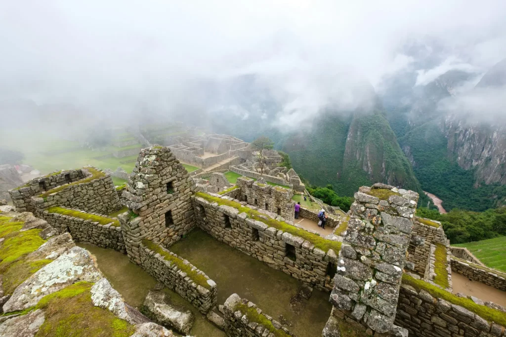 Machu Picchu ruins tour
